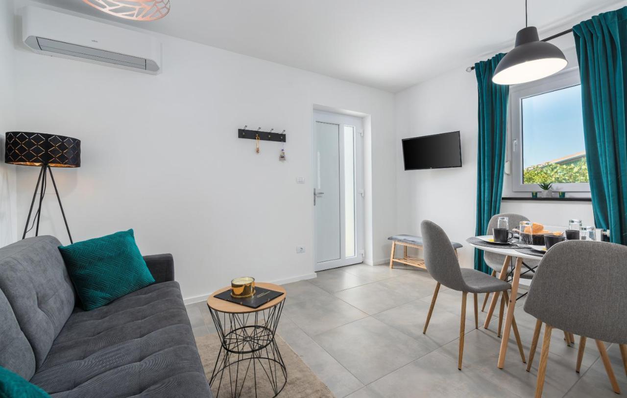 Apartments Amore 파자나 외부 사진